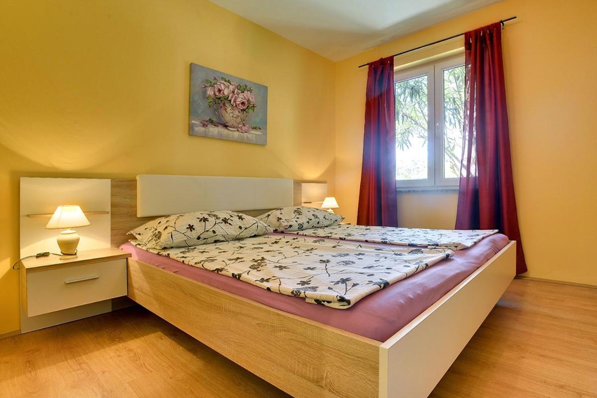 Apartments Puntica Ližnjan Eksteriør billede