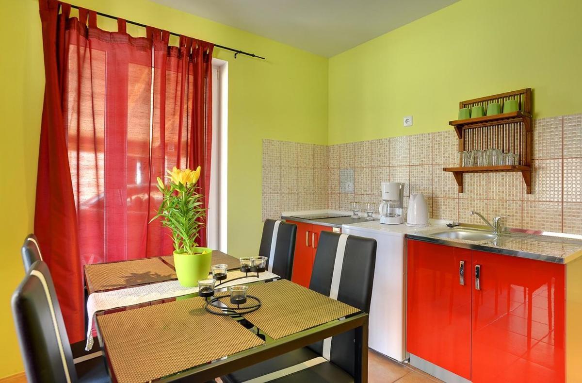 Apartments Puntica Ližnjan Eksteriør billede